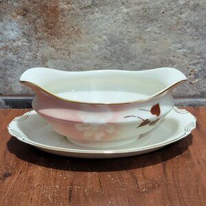 Vintage Old Ivory Syracuse Gravy Boat Attached Underplate Madam Butterfly Patte